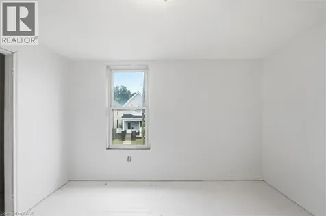 25 Albemarle Street Hamilton ON L8L 7G5