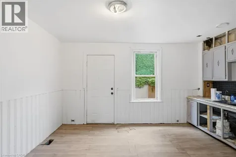 25 Albemarle Street Hamilton ON L8L 7G5
