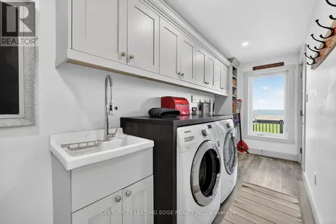 29 St Clair Street Collingwood ON L9Y 5N5