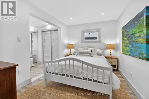 29 St Clair Street Collingwood ON L9Y 5N5