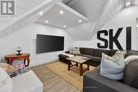 29 St Clair Street Collingwood ON L9Y 5N5
