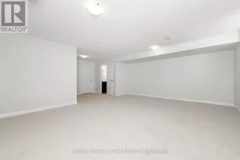 719 Doneraile Walk Ottawa ON K2J 7B9