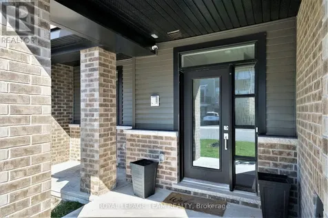 719 Doneraile Walk Ottawa ON K2J 7B9