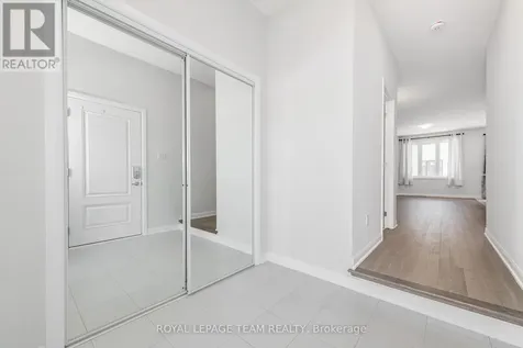 719 Doneraile Walk Ottawa ON K2J 7B9