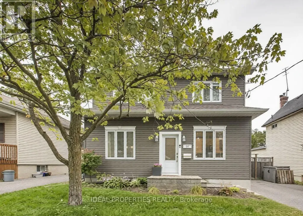 17 Anna Avenue Ottawa ON K1Z 7T5