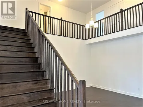 902 Duxbury Lane Ottawa ON K4M 0M3