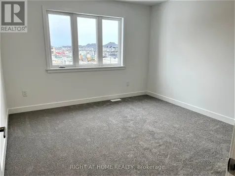 902 Duxbury Lane Ottawa ON K4M 0M3