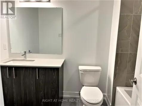 902 Duxbury Lane Ottawa ON K4M 0M3