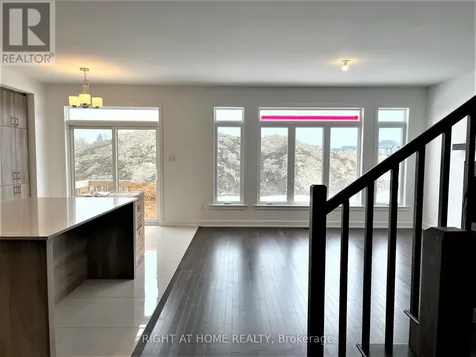 902 Duxbury Lane Ottawa ON K4M 0M3