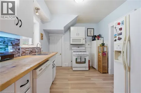 572 Downie Street Stratford ON N5A 1Y4