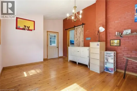 572 Downie Street Stratford ON N5A 1Y4