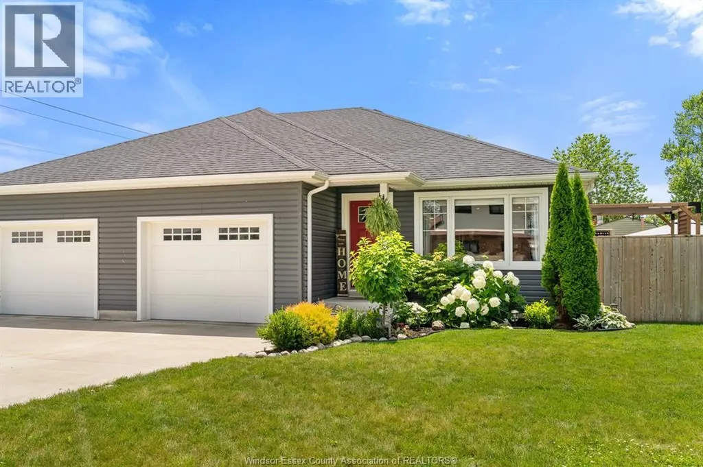 1023 Oak Avenue Kingsville ON N9Y 3T5