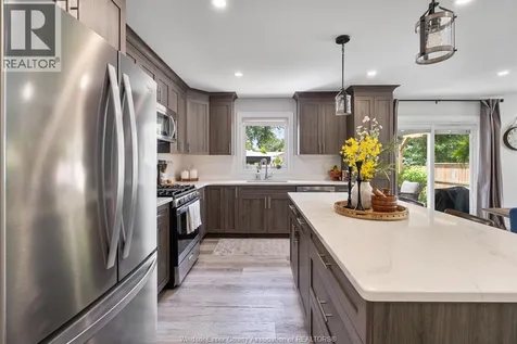 1023 Oak Avenue Kingsville ON N9Y 3T5