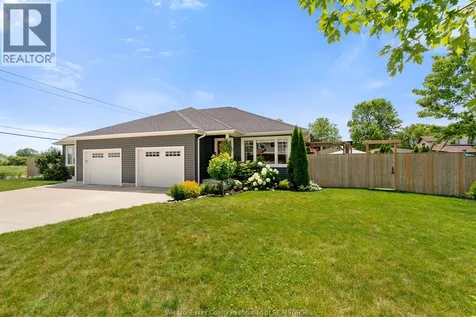 1023 Oak Avenue Kingsville ON N9Y 3T5