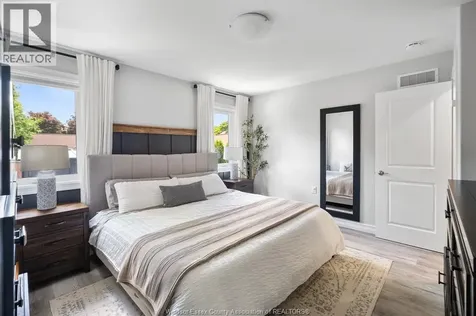 1023 Oak Avenue Kingsville ON N9Y 3T5