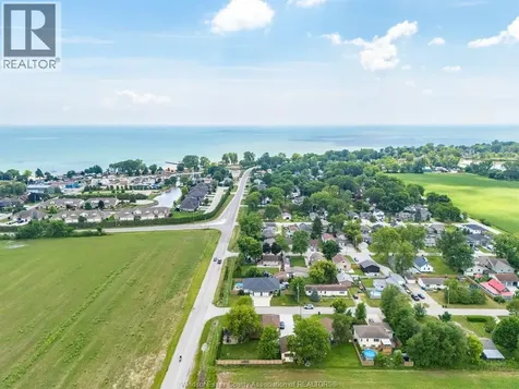 1023 Oak Avenue Kingsville ON N9Y 3T5