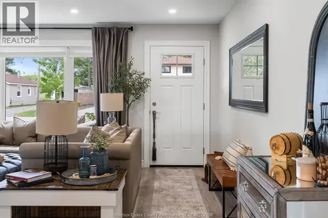 1023 Oak Avenue Kingsville ON N9Y 3T5