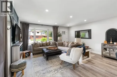 1023 Oak Avenue Kingsville ON N9Y 3T5