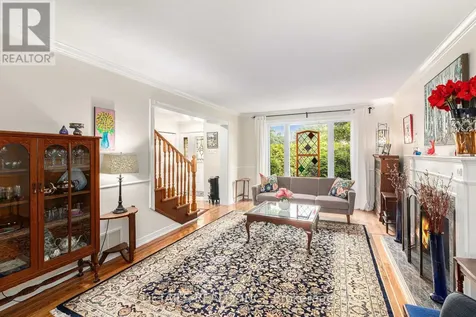3 Wintergreen Drive Ottawa ON K2S 1E5
