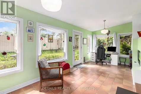 3 Wintergreen Drive Ottawa ON K2S 1E5