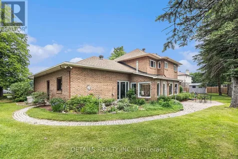 3 Wintergreen Drive Ottawa ON K2S 1E5