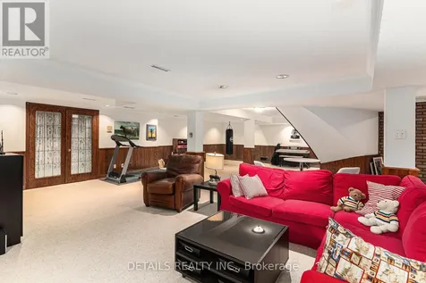 3 Wintergreen Drive Ottawa ON K2S 1E5