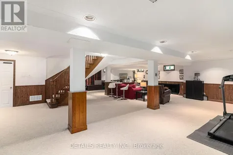 3 Wintergreen Drive Ottawa ON K2S 1E5