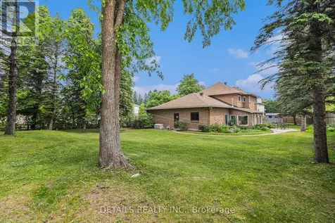 3 Wintergreen Drive Ottawa ON K2S 1E5