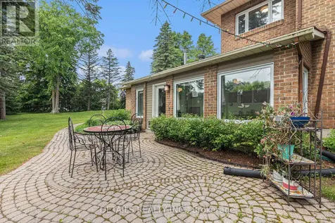 3 Wintergreen Drive Ottawa ON K2S 1E5