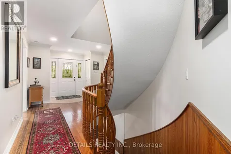 3 Wintergreen Drive Ottawa ON K2S 1E5