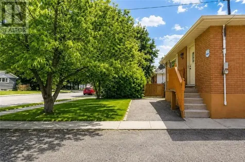 953 Auger Avenue Sudbury ON P3A 4A7