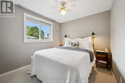 44 Inverness Drive Guelph (victoria North) ON N1E 6K3