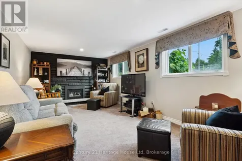 44 Inverness Drive Guelph (victoria North) ON N1E 6K3