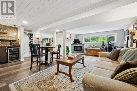 44 Inverness Drive Guelph (victoria North) ON N1E 6K3
