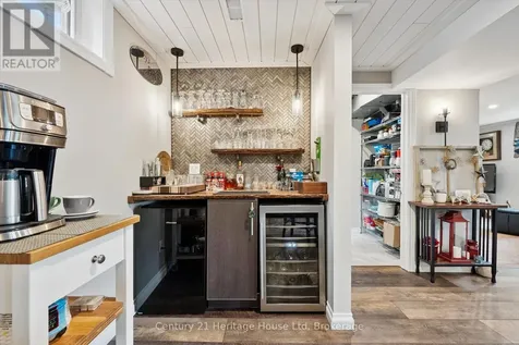 44 Inverness Drive Guelph (victoria North) ON N1E 6K3