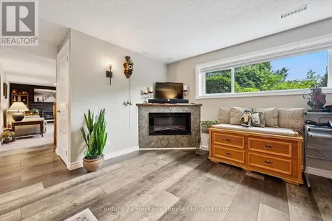 44 Inverness Drive Guelph (victoria North) ON N1E 6K3