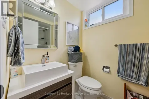 44 Inverness Drive Guelph (victoria North) ON N1E 6K3