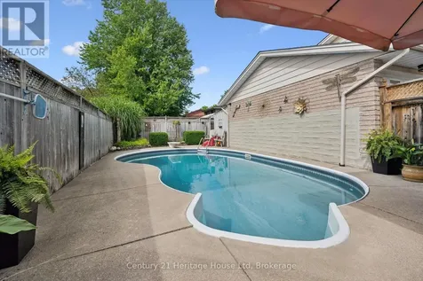 44 Inverness Drive Guelph (victoria North) ON N1E 6K3
