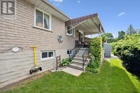 44 Inverness Drive Guelph (victoria North) ON N1E 6K3