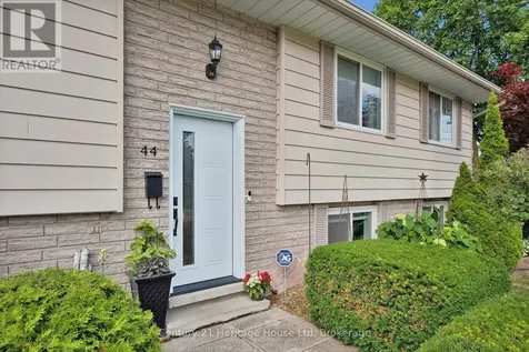 44 Inverness Drive Guelph (victoria North) ON N1E 6K3
