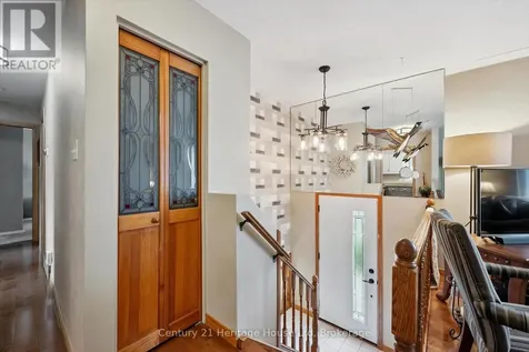 44 Inverness Drive Guelph (victoria North) ON N1E 6K3