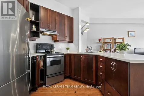 124 Guigues Avenue Ottawa ON K1N 5H7