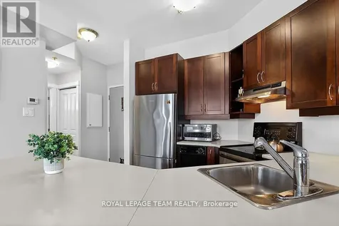 124 Guigues Avenue Ottawa ON K1N 5H7