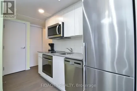 105 Champagne Avenue South Ottawa ON K1S 5E5