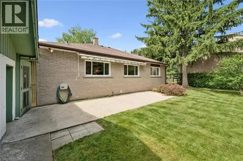 164 Bridge Street West Waterloo ON N2K 1K9