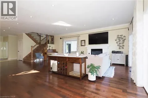 530 St Andrew Street East Fergus ON N1M 1R6