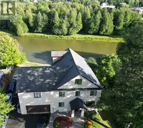 530 St Andrew Street East Fergus ON N1M 1R6