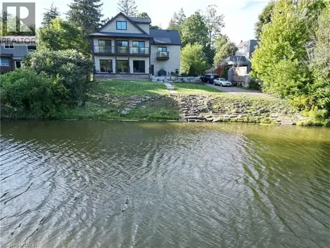 530 St Andrew Street East Fergus ON N1M 1R6