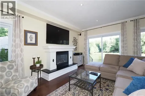 530 St Andrew Street East Fergus ON N1M 1R6