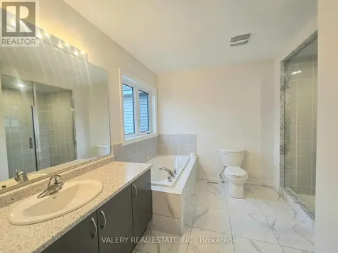 22 Hylton Drive Barrie ON L9S 2Z8